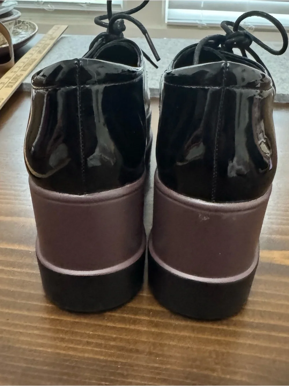 N/A women’s platform